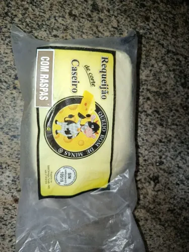 Requeijão de corte com raspas