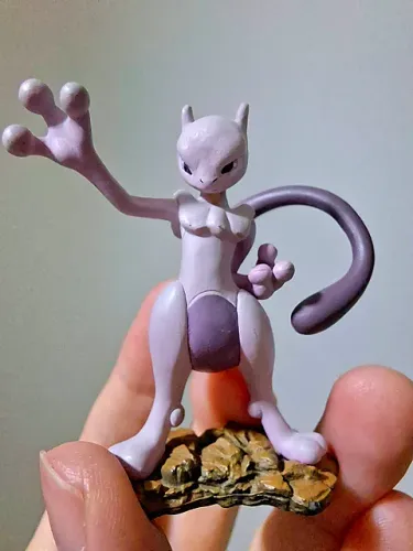 Pokemon Miniatura Mewtwo Black & White TCG