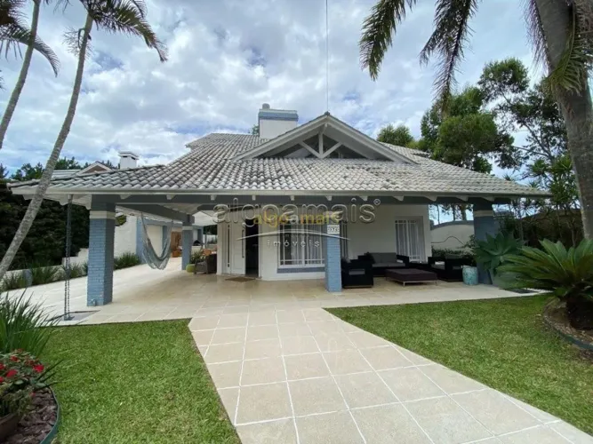 Casa em Condomínio, 4 dormitórios em Condominio Atlantida Lagos Park, Xangri-Lá REF: CA031