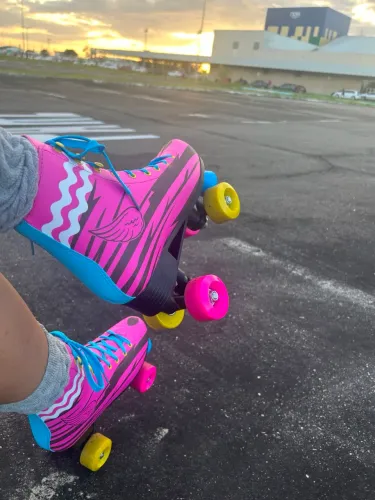 Patins Rosa Luna 4 rodas