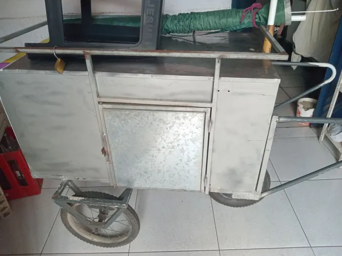 Vendo um carinho 