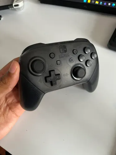 PRO Controle Nintendo Switch ORIGINAL (preto translucido)