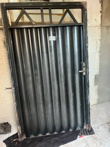 Portão em Metalon 