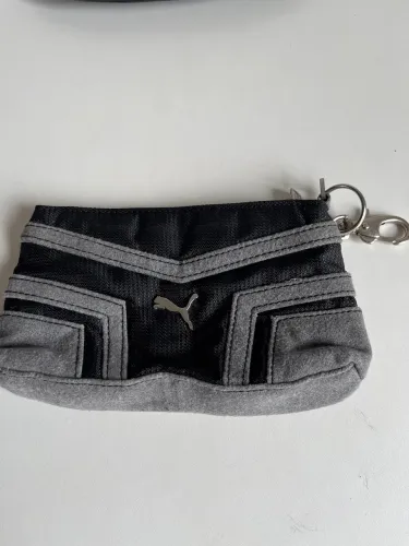 Mini bolsa Puma cinza e preto