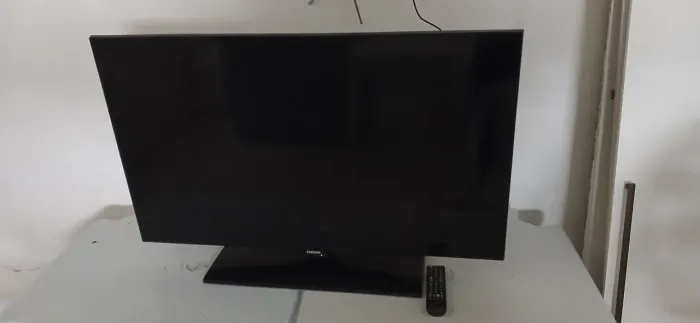 Smart tv Samsung 40 pol com defeito