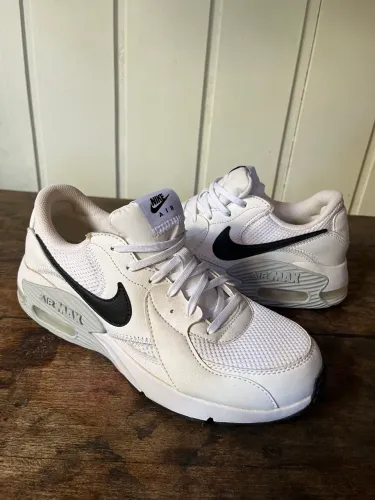 Nike Air Max Excee 40 Novo