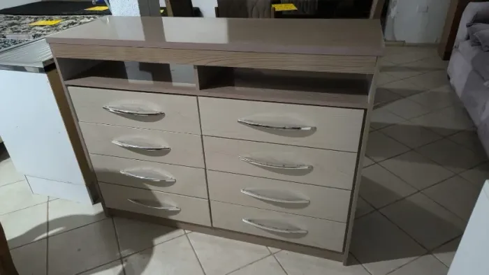 Linda Comoda com 8 Gavetas, Entrego com taxa