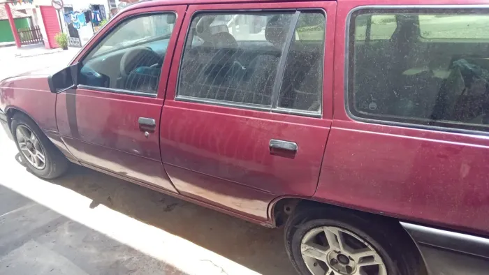 Chevrolet Ipanema GL 1.8 MPFI / EFI /SL 4P 1996