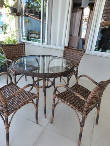 Conjunto de Mesa cm Cadeiras em alumínio novos