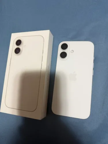 iPhone 16 