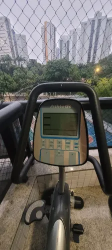 Athletic Professional 1800BVP bicicleta ergométrica