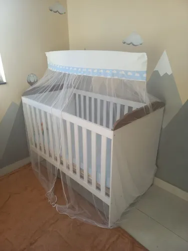 Berço com o colchão 