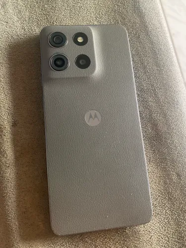 Moto g 15 256gb 12m ram 