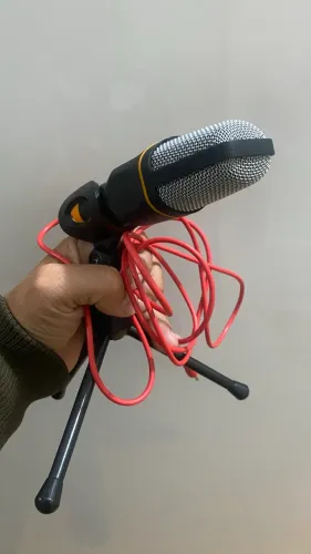 Microfone SF 666