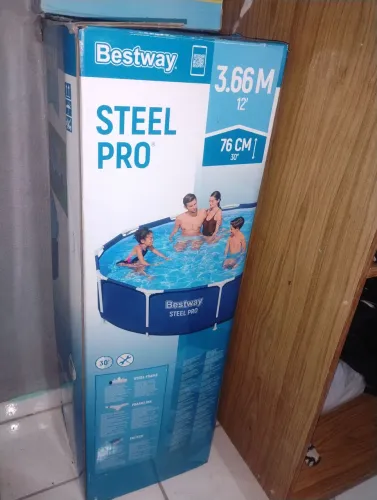 Vende-se piscina