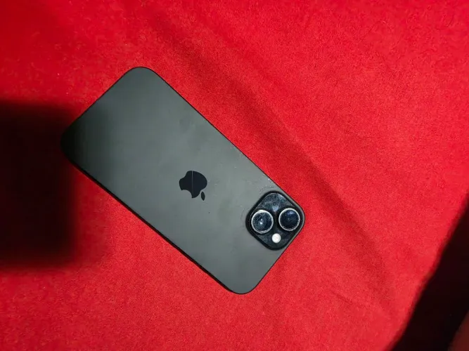 Vende-se iphone 15 128gb 