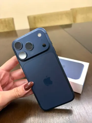 IPHONE 17 PRO - PERFEITO ESTADO; NA GARANTIA DE FÁBRICA