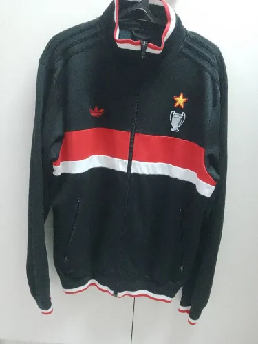 Linda jaqueta Milan Adidas Tam G
