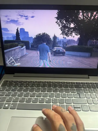 Notebook Lenovo ryzen 5 ,12gb RAM 1 terá roda até GTAV