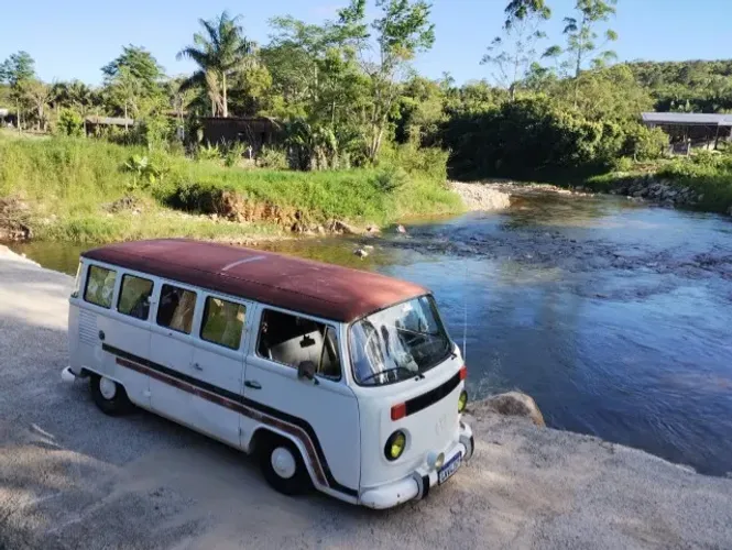 Volkswagen Kombi Standard/ Luxo/ Serie Prata 1989