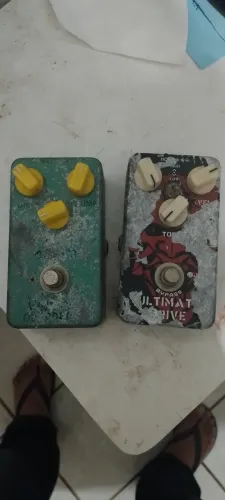 Kit 2 pedais de guitarra JOYO (Vintage Overdrive e Ultimate Drive).