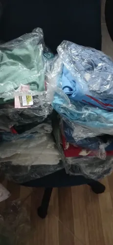 Roupas variadas adulto, infantil.