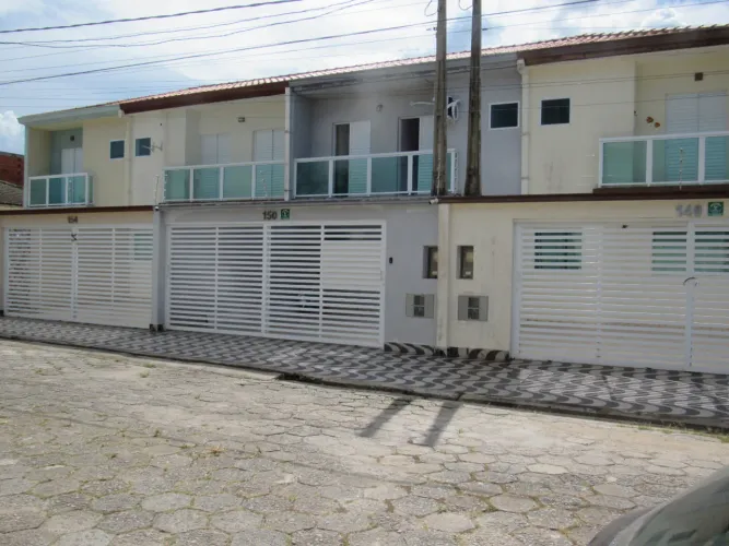 Sobrado para venda em Cibratel I com 3 quartos, sendo 1 suíte, 107m²