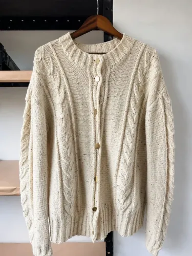 Cardigan de lã feminino