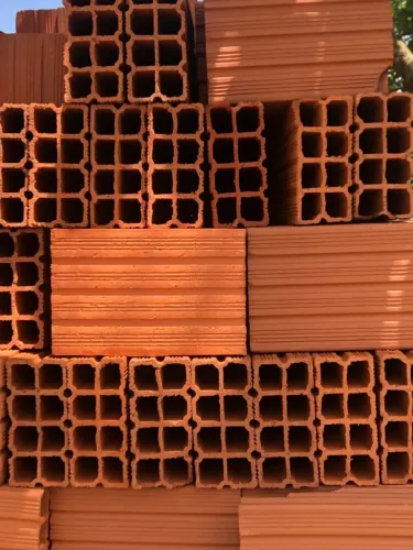 Vendo 1 milheiro de tijolos por 950 (nao entrego)