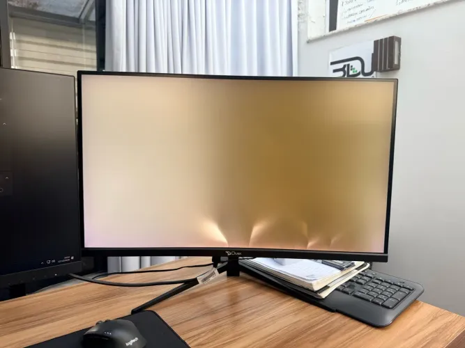 Monitor Curvo Duex 27 polegadas com defeito
