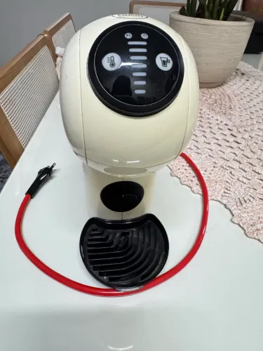? Máquina de Café Multibebidas - Compacta e Moderna ?