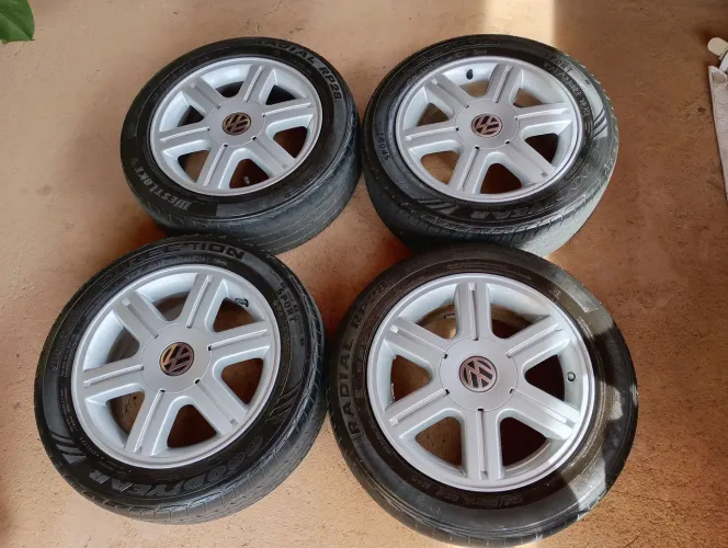 Rodas 15 originais VW 
