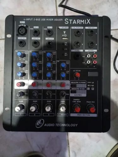 Mesa de Som LL Audio Starmix US402R Nova
