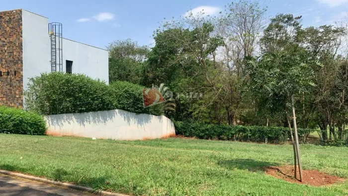 Terreno à venda em Iguaraçu, Condomínio Fechado Alphaville, com 502.09 m²