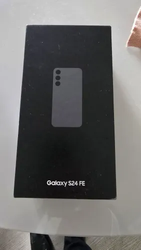 Vender celular S24 FE 256 GB: Aparelho lacrado, nunca ativado, IMEI para conferência