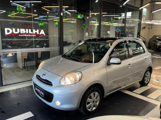 Nissan March S 1.6 16V Flexstart 5P 2014