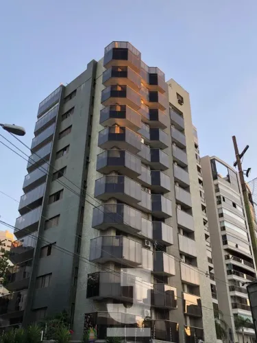 Cobertura à venda no Cambuí, Campinas, com 400 m² e piscina privativa