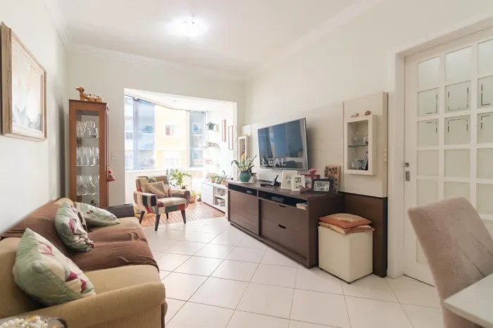 Apartamento à venda 3 dormitórios em Campinas - São José, SC