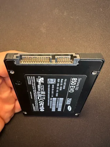 SSD Samsung 850 EVO 250GB SATA 2.5? - Excelente Estado