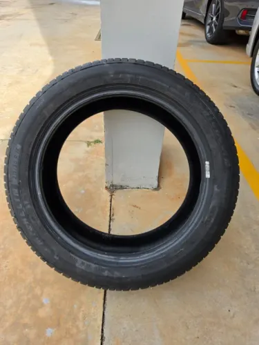 Pneu Michelin 215/50 R17 