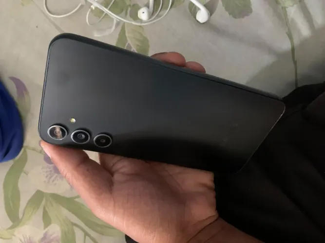 Celular Samsung galaxy A34 5G 256 gb novo, quase nenhuma marca de uso