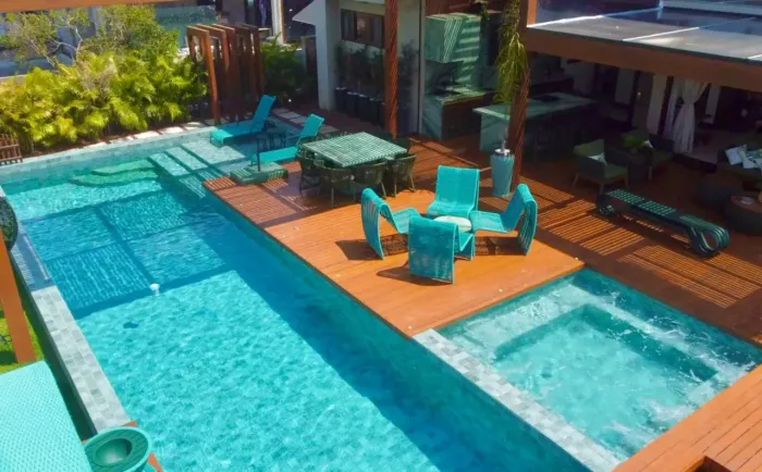 CASA COM 6 SUITES LOCAÇÃO PRAIA DO FORTE