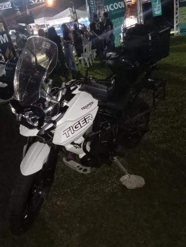 Moto Tiger 800 moto bem conservada 