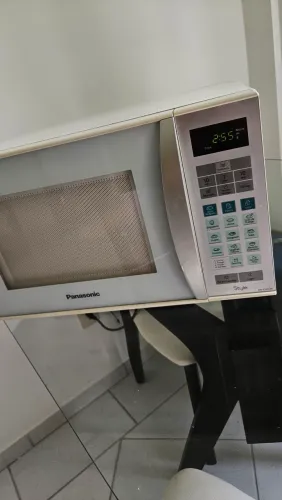 Micro-ondas Panasonic 21 Litros