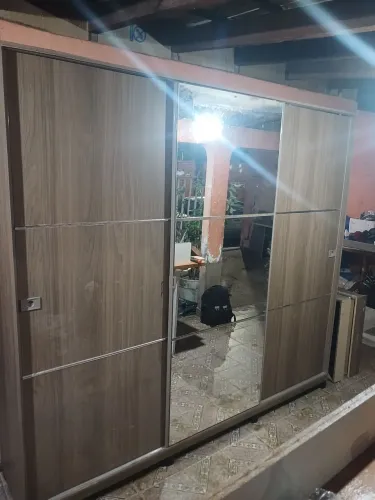 Guarda roupa entrego 850 reais