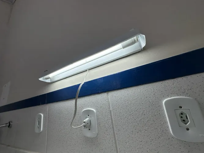 Luminária de bancada