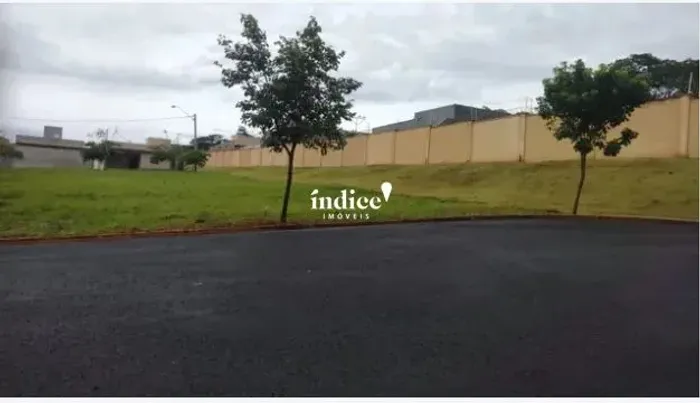 Terrenos Condomínio no Bairro Terras de San Pedro, Terras de San Pedro - Praça das Estrela