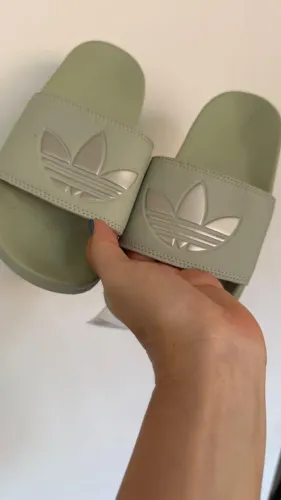 Chinelo Original Adidas - Tamanho 34 - Excelente Qualidade