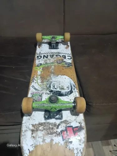 Vendo skate usado. Única unidade 