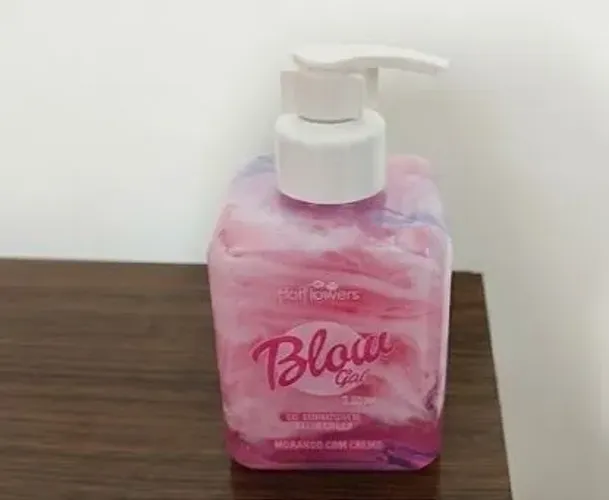Gel Aromatizante e Hidratante Corporal Blow Girl Hot Flowers 320ml